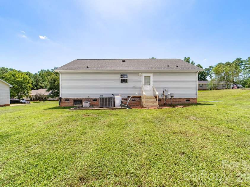 3009 Drake Drive, Stanley, NC 28164.  MLS# CAR4415318, YatesRealty ID 45079. 
