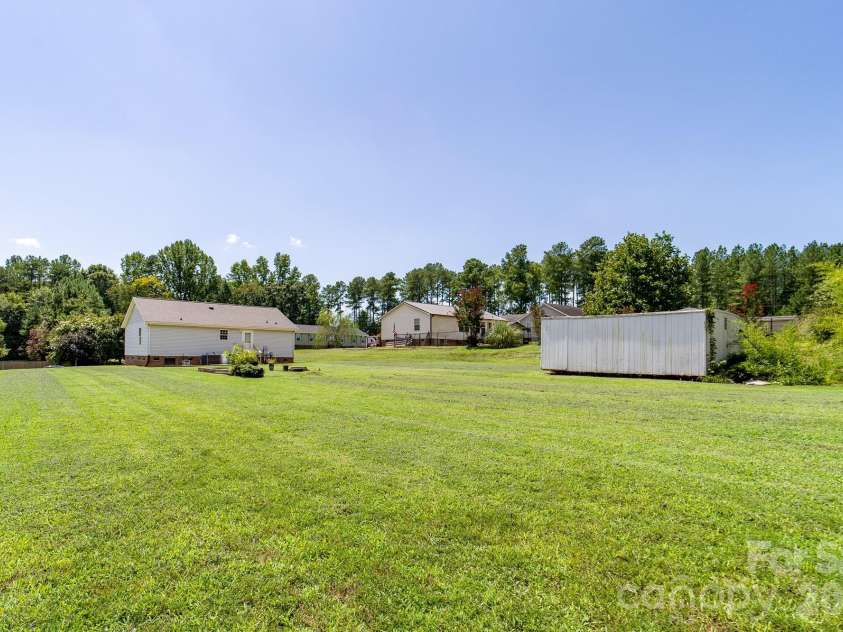 3009 Drake Drive, Stanley, NC 28164.  MLS# CAR4415318, YatesRealty ID 45079. 