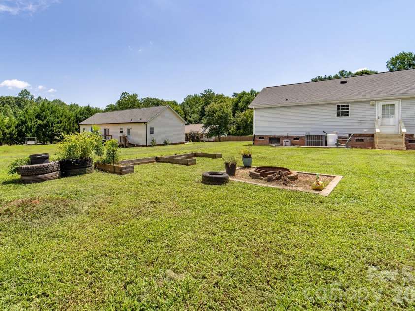 3009 Drake Drive, Stanley, NC 28164.  MLS# CAR4415318, YatesRealty ID 45079. 