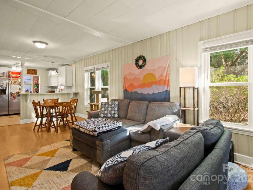 33 Royal Pines Drive, Newland, NC 28657.  MLS# CAR4238183, YatesRealty ID 4508. Living Area