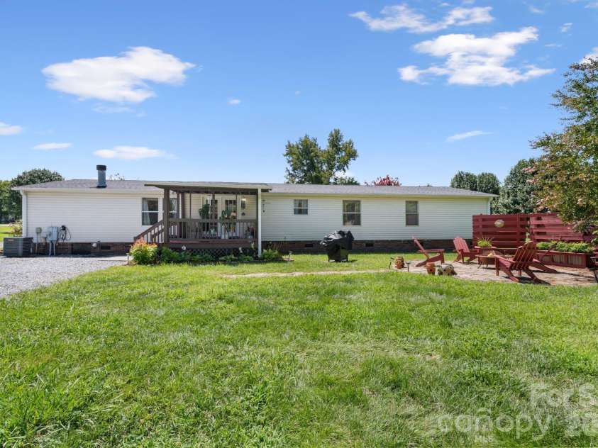 172 Baxter Way, Forest City, NC 28043.  MLS# CAR4414206, YatesRealty ID 45080. 