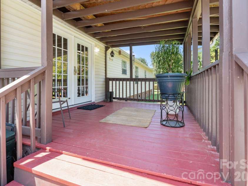 172 Baxter Way, Forest City, NC 28043.  MLS# CAR4414206, YatesRealty ID 45080. 