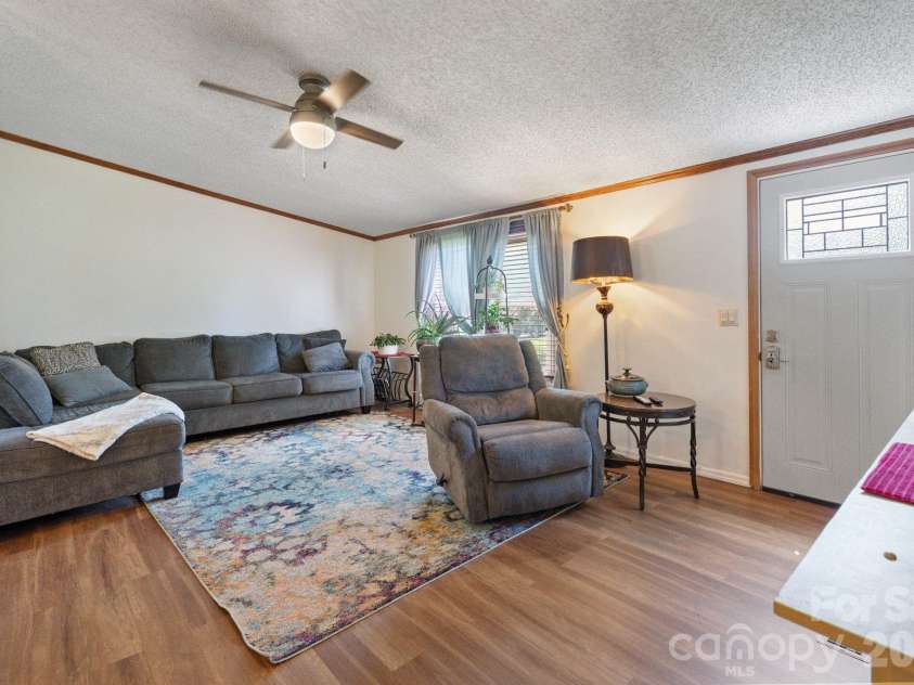 172 Baxter Way, Forest City, NC 28043.  MLS# CAR4414206, YatesRealty ID 45080. 