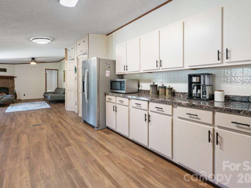 172 Baxter Way, Forest City, NC 28043.  MLS# CAR4414206, YatesRealty ID 45080. 