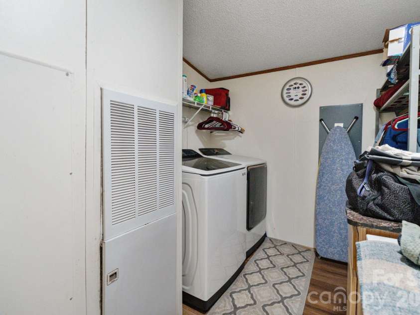 172 Baxter Way, Forest City, NC 28043.  MLS# CAR4414206, YatesRealty ID 45080. 