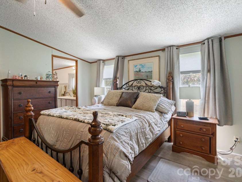 172 Baxter Way, Forest City, NC 28043.  MLS# CAR4414206, YatesRealty ID 45080. 