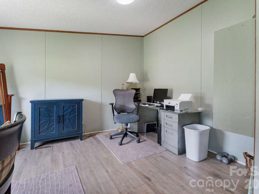 172 Baxter Way, Forest City, NC 28043.  MLS# CAR4414206, YatesRealty ID 45080. 