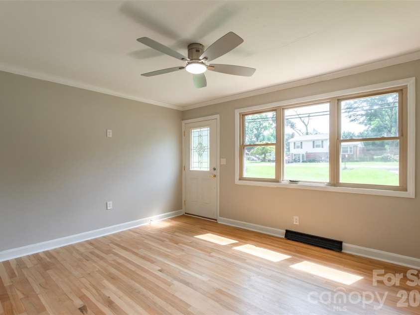4109 Little Mountain Road, Gastonia, NC 28056.  MLS# CAR4415489, YatesRealty ID 45081. 