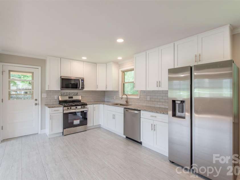 4109 Little Mountain Road, Gastonia, NC 28056.  MLS# CAR4415489, YatesRealty ID 45081. 