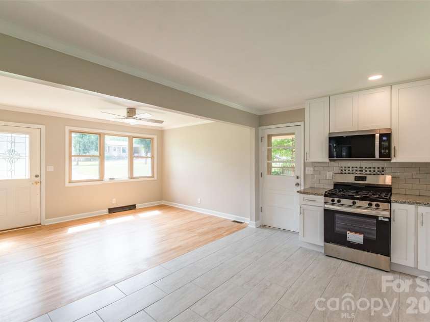 4109 Little Mountain Road, Gastonia, NC 28056.  MLS# CAR4415489, YatesRealty ID 45081. 