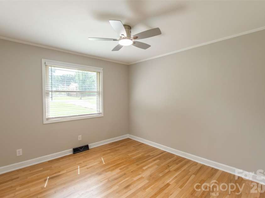4109 Little Mountain Road, Gastonia, NC 28056.  MLS# CAR4415489, YatesRealty ID 45081. 