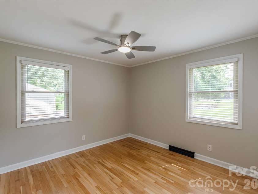 4109 Little Mountain Road, Gastonia, NC 28056.  MLS# CAR4415489, YatesRealty ID 45081. 