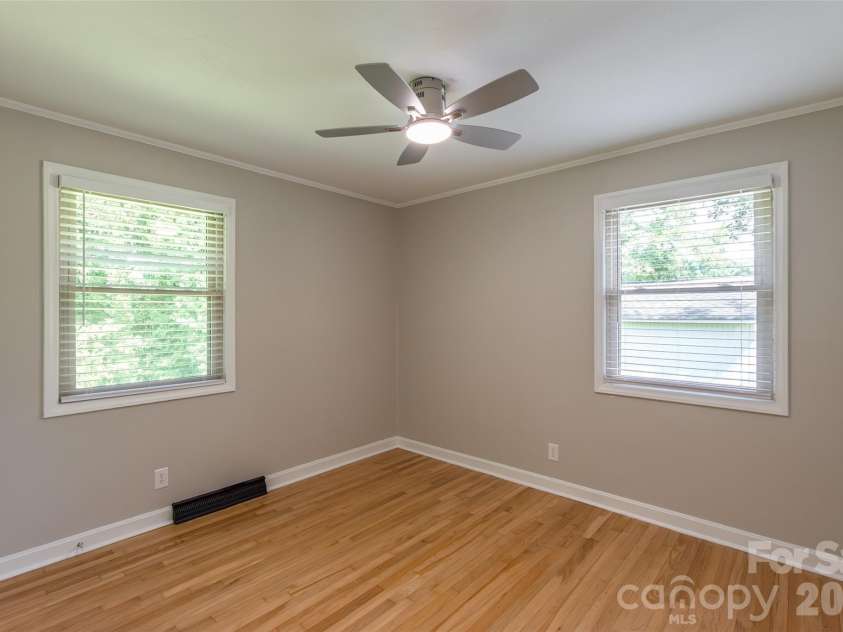 4109 Little Mountain Road, Gastonia, NC 28056.  MLS# CAR4415489, YatesRealty ID 45081. 