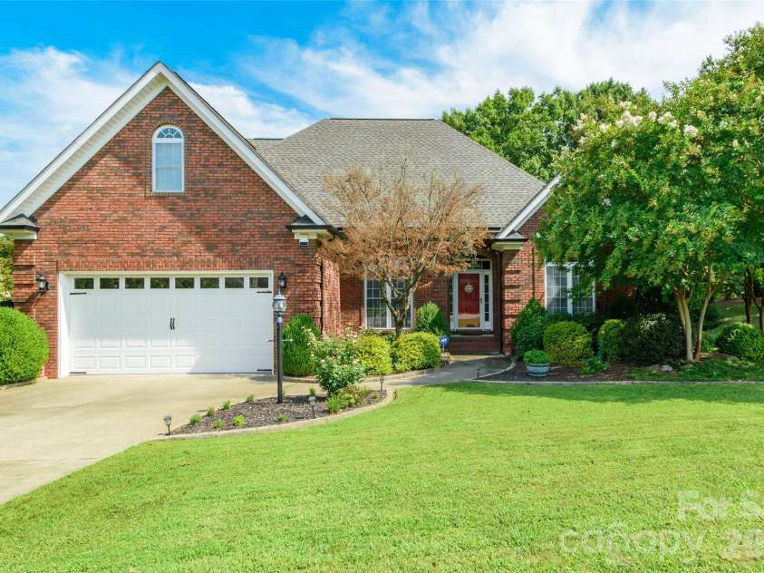 4711 Sherborne Drive, Harrisburg, NC 28075.  MLS# CAR4415527, YatesRealty ID 45082. 