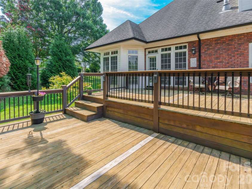 4711 Sherborne Drive, Harrisburg, NC 28075.  MLS# CAR4415527, YatesRealty ID 45082. 