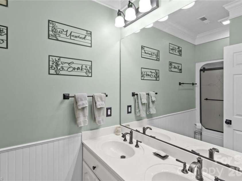 325 Buck Seaford Road, Mocksville, NC 27028.  MLS# CAR4415716, YatesRealty ID 45083. 