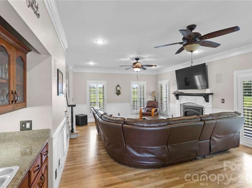 325 Buck Seaford Road, Mocksville, NC 27028.  MLS# CAR4415716, YatesRealty ID 45083. 