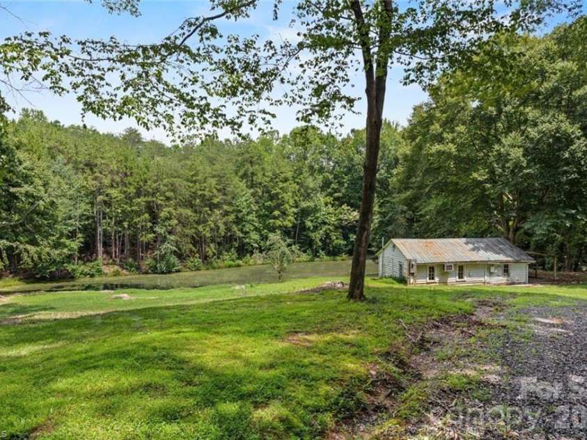 325 Buck Seaford Road, Mocksville, NC 27028.  MLS# CAR4415716, YatesRealty ID 45083. 
