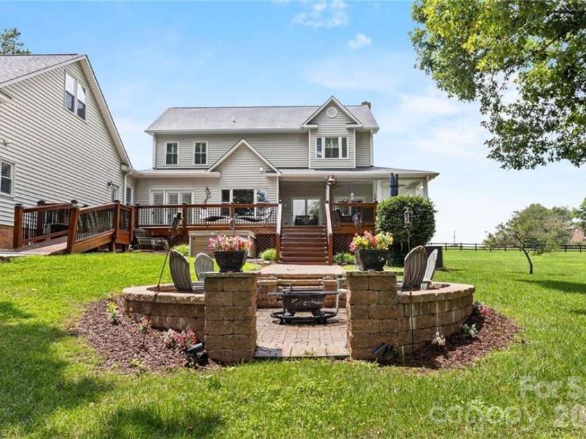 325 Buck Seaford Road, Mocksville, NC 27028.  MLS# CAR4415716, YatesRealty ID 45083. 