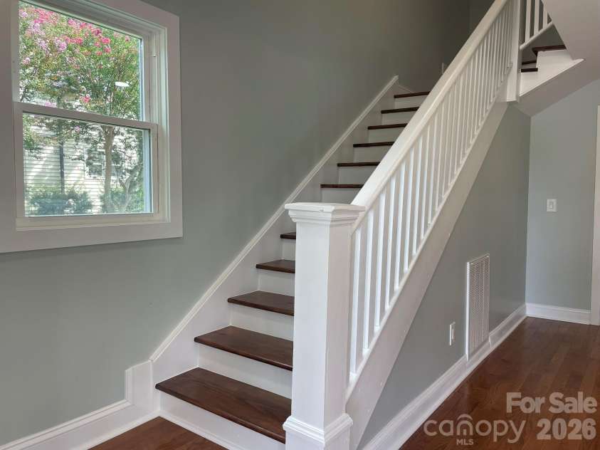 200 White Street, Morganton, NC 28655.  MLS# CAR4414801, YatesRealty ID 45084. 
