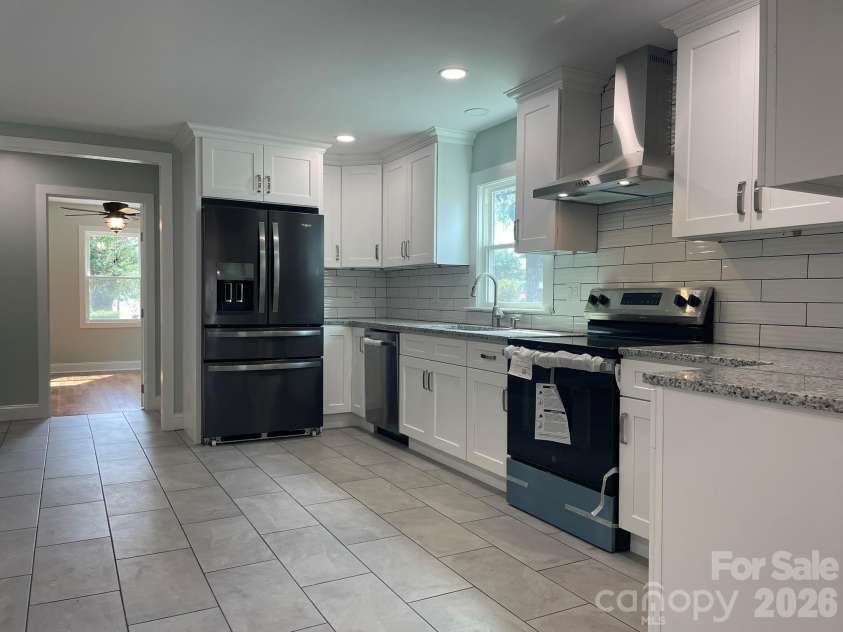 200 White Street, Morganton, NC 28655.  MLS# CAR4414801, YatesRealty ID 45084. 