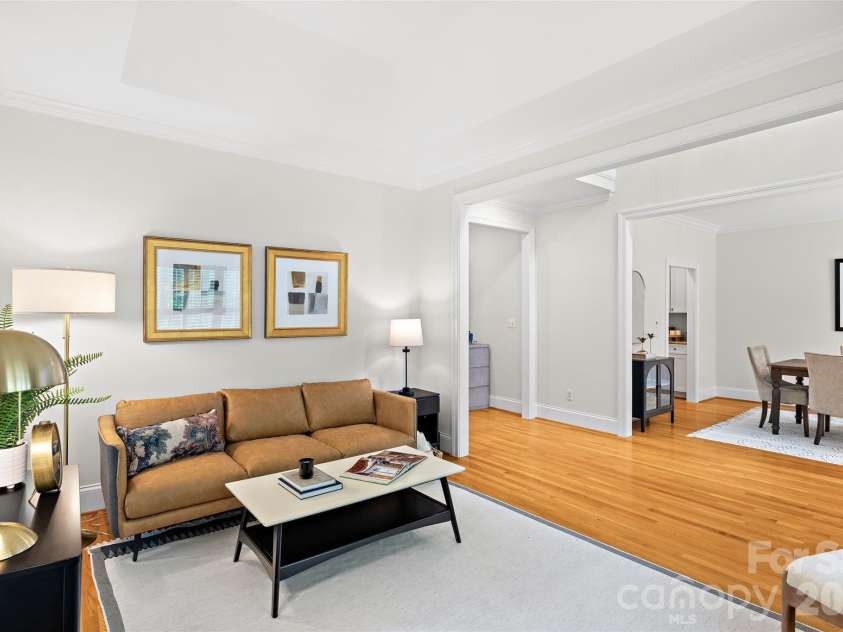 5232 Colony Road, Charlotte, NC 28226.  MLS# CAR4411810, YatesRealty ID 45085. 