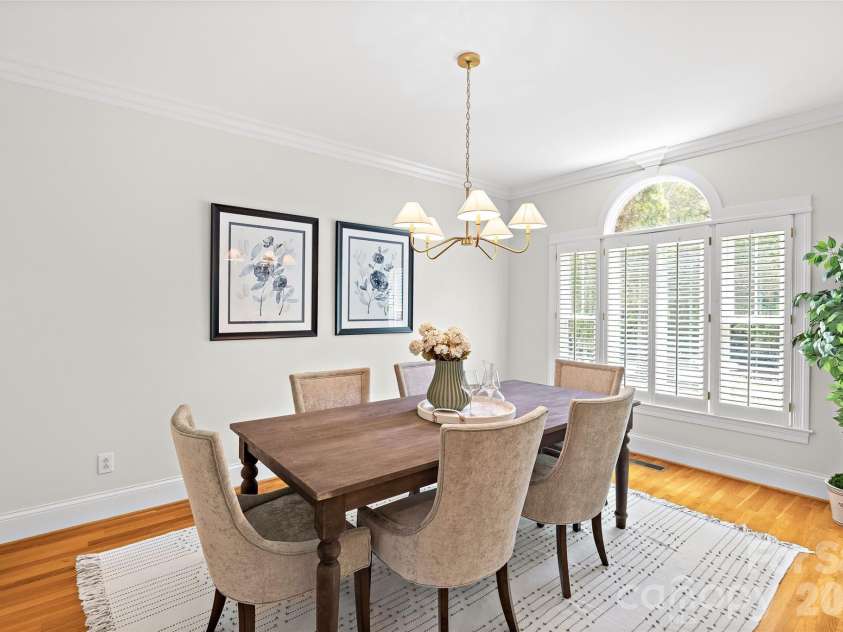 5232 Colony Road, Charlotte, NC 28226.  MLS# CAR4411810, YatesRealty ID 45085. 