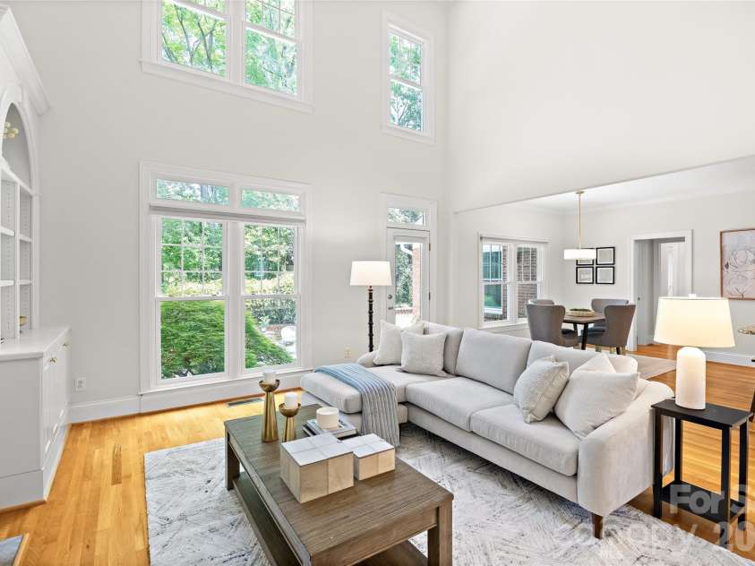 5232 Colony Road, Charlotte, NC 28226.  MLS# CAR4411810, YatesRealty ID 45085. 