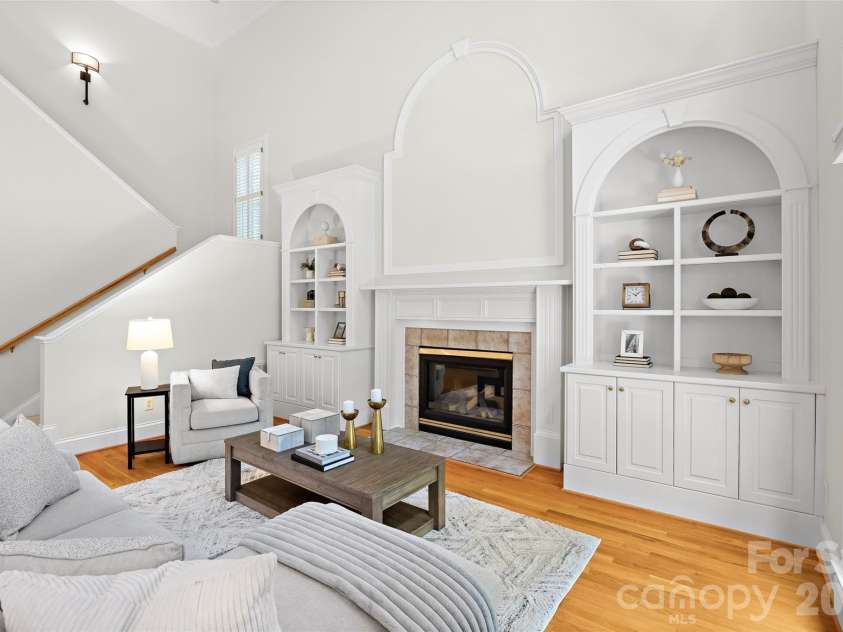 5232 Colony Road, Charlotte, NC 28226.  MLS# CAR4411810, YatesRealty ID 45085. 