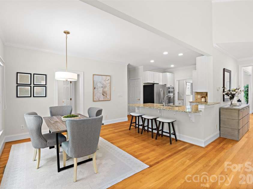 5232 Colony Road, Charlotte, NC 28226.  MLS# CAR4411810, YatesRealty ID 45085. 