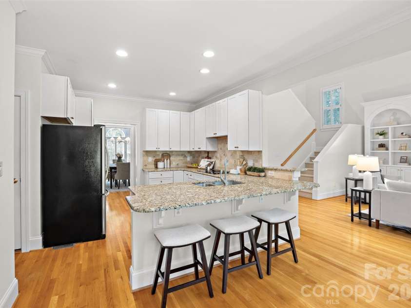 5232 Colony Road, Charlotte, NC 28226.  MLS# CAR4411810, YatesRealty ID 45085. 