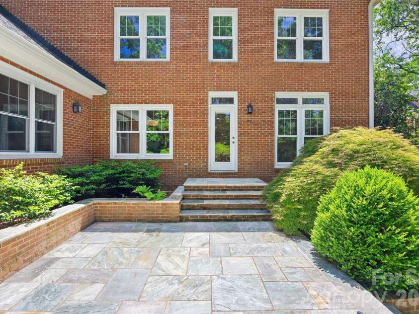 5232 Colony Road, Charlotte, NC 28226.  MLS# CAR4411810, YatesRealty ID 45085. 