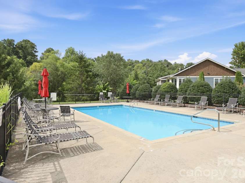 45 Creekside View Drive, Asheville, NC 28804.  MLS# CAR4411206, YatesRealty ID 45086. Amenities include this neighborhood pool.