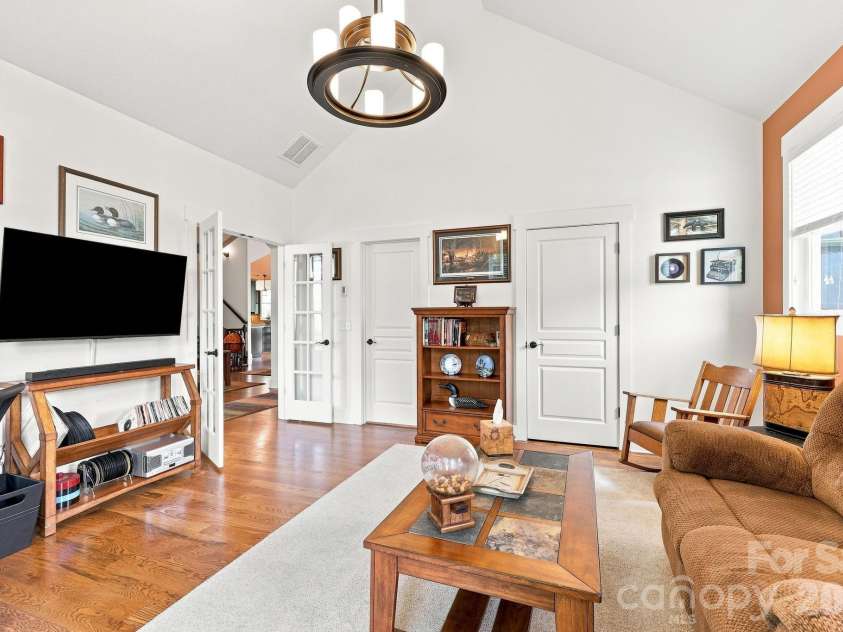 45 Creekside View Drive, Asheville, NC 28804.  MLS# CAR4411206, YatesRealty ID 45086. Current owners use the room as an office