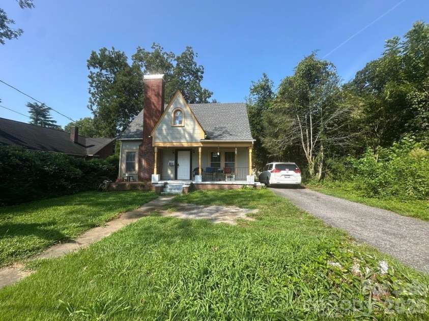 311 Beall Street, Lenoir, NC 28645.  MLS# CAR4415735, YatesRealty ID 45087. 