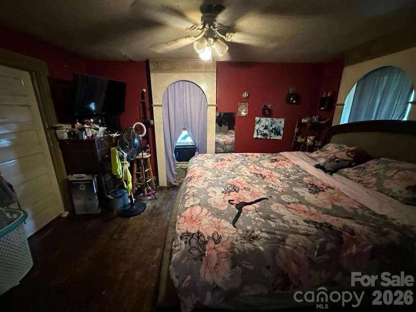 311 Beall Street, Lenoir, NC 28645.  MLS# CAR4415735, YatesRealty ID 45087. 
