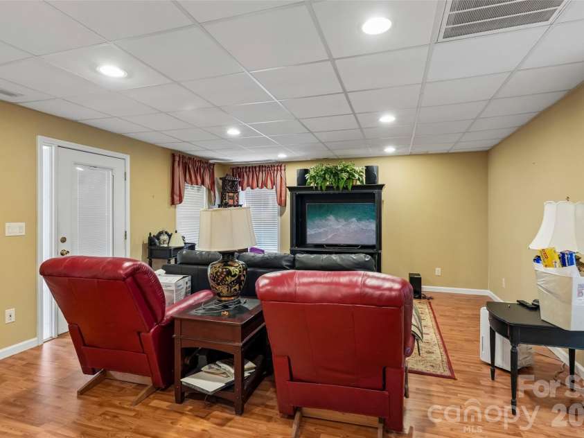 8808 Blooming Arbor Street, Huntersville, NC 28078.  MLS# CAR4423679, YatesRealty ID 45088. 