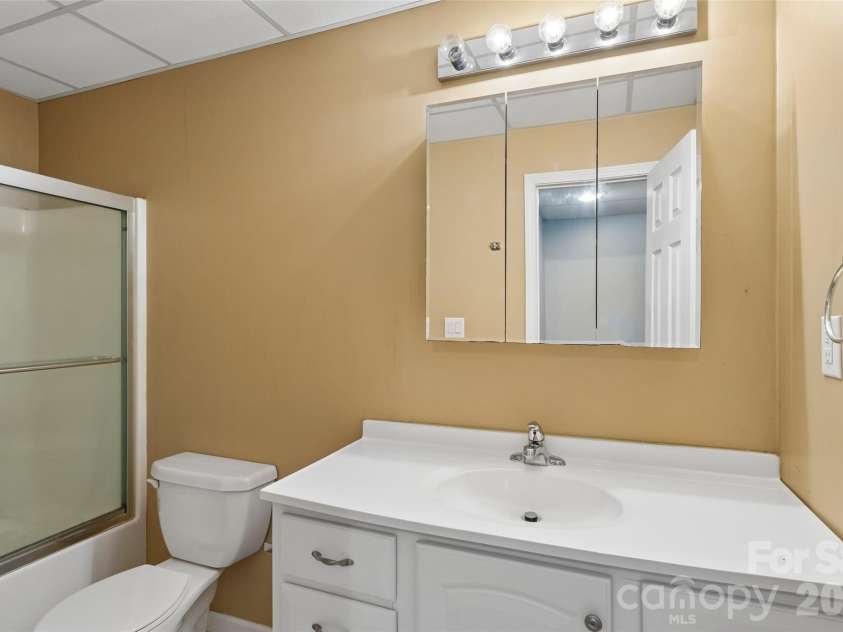 8808 Blooming Arbor Street, Huntersville, NC 28078.  MLS# CAR4423679, YatesRealty ID 45088. 