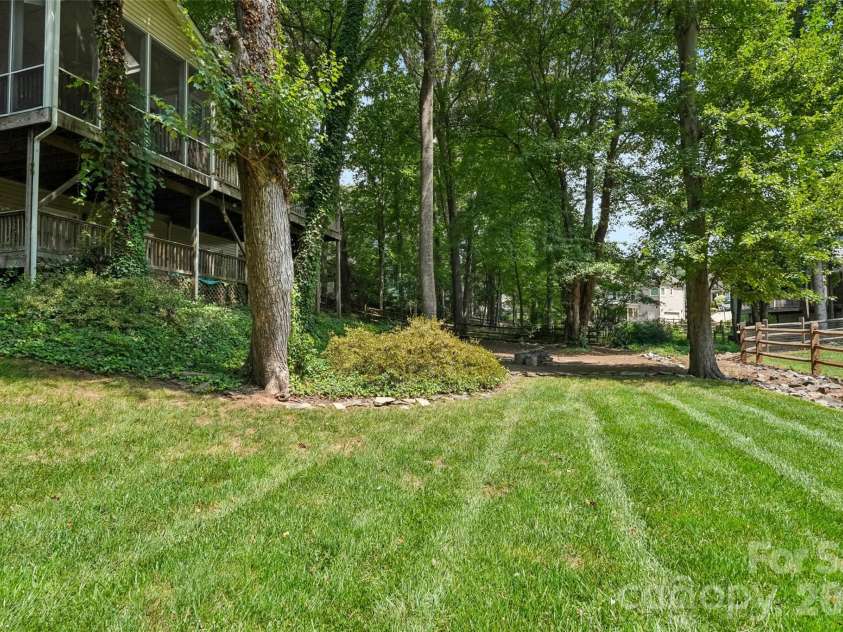 8808 Blooming Arbor Street, Huntersville, NC 28078.  MLS# CAR4423679, YatesRealty ID 45088. 