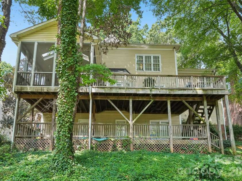 8808 Blooming Arbor Street, Huntersville, NC 28078.  MLS# CAR4423679, YatesRealty ID 45088. 
