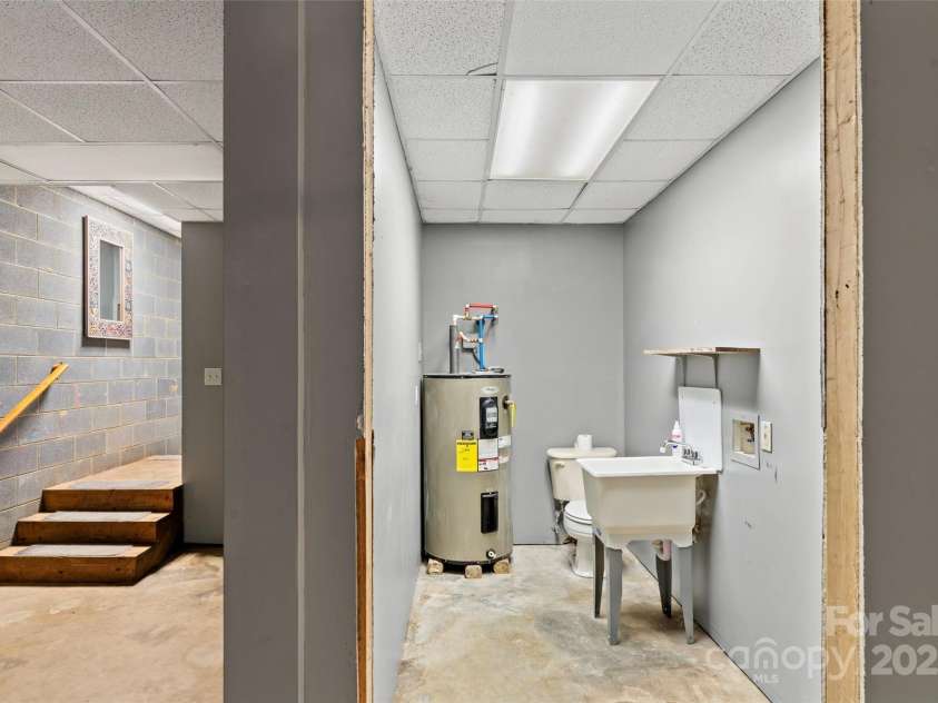 2773 Brigadoon Lane, Lenoir, NC 28645.  MLS# CAR4228334, YatesRealty ID 4509. 