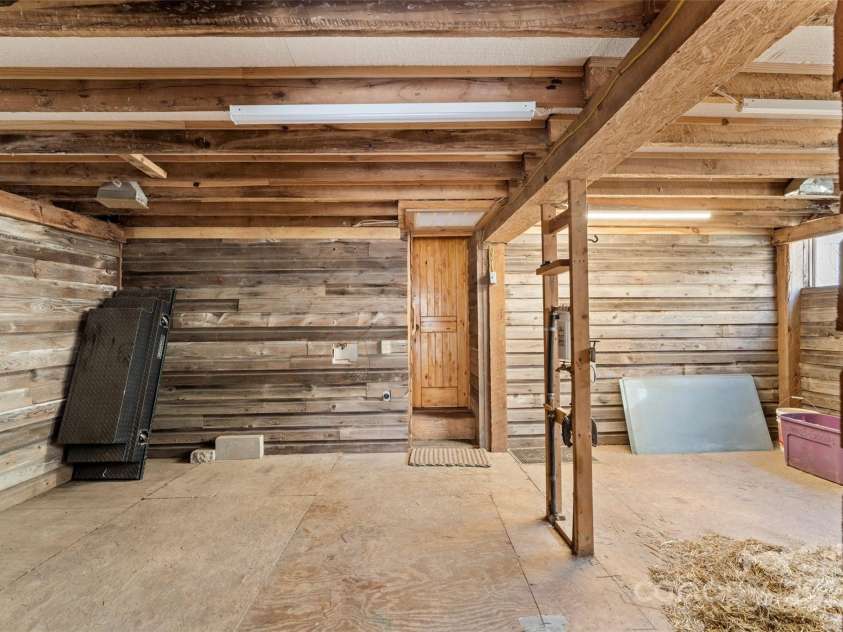 2773 Brigadoon Lane, Lenoir, NC 28645.  MLS# CAR4228334, YatesRealty ID 4509. 