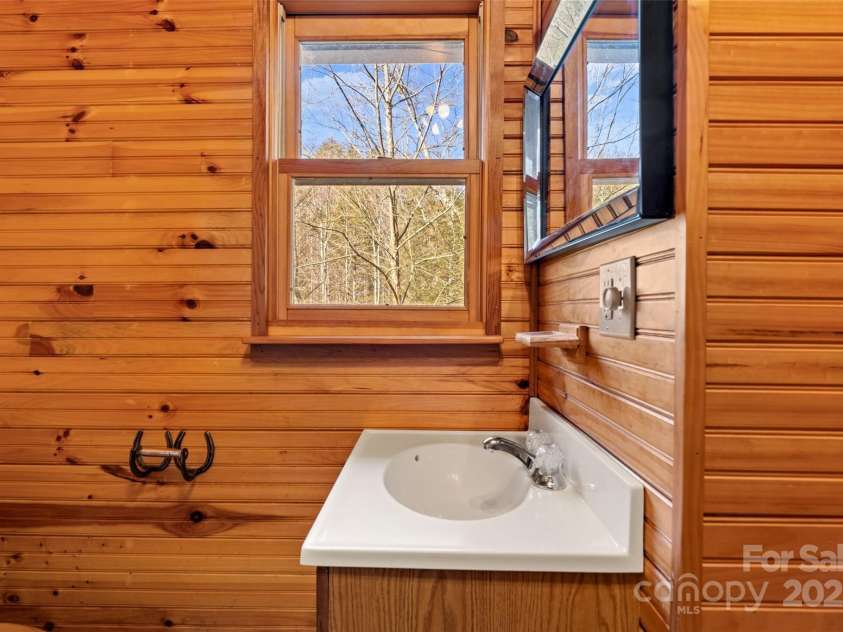 2773 Brigadoon Lane, Lenoir, NC 28645.  MLS# CAR4228334, YatesRealty ID 4509. 