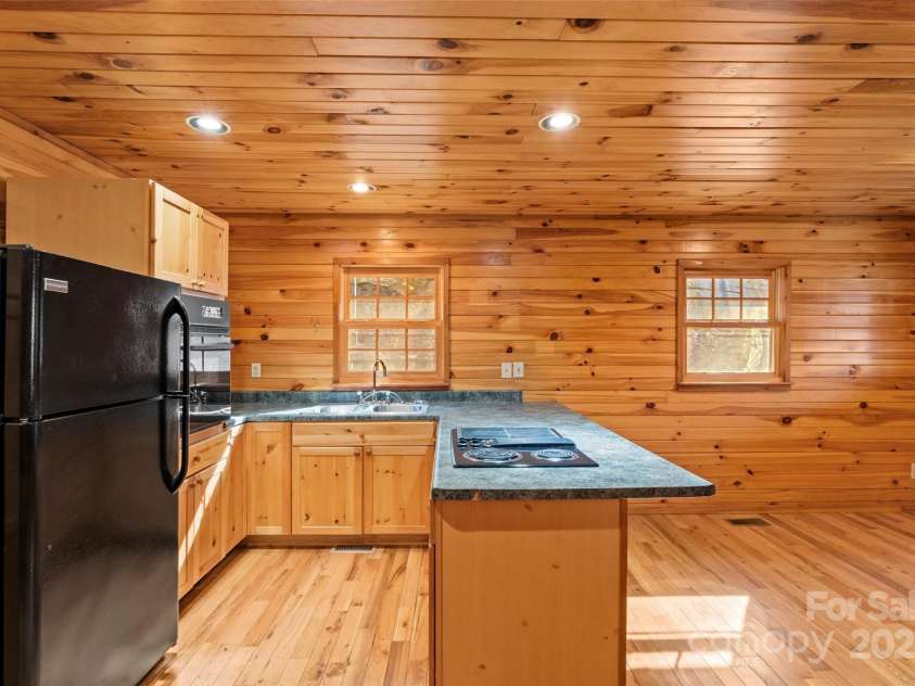 2773 Brigadoon Lane, Lenoir, NC 28645.  MLS# CAR4228334, YatesRealty ID 4509. 