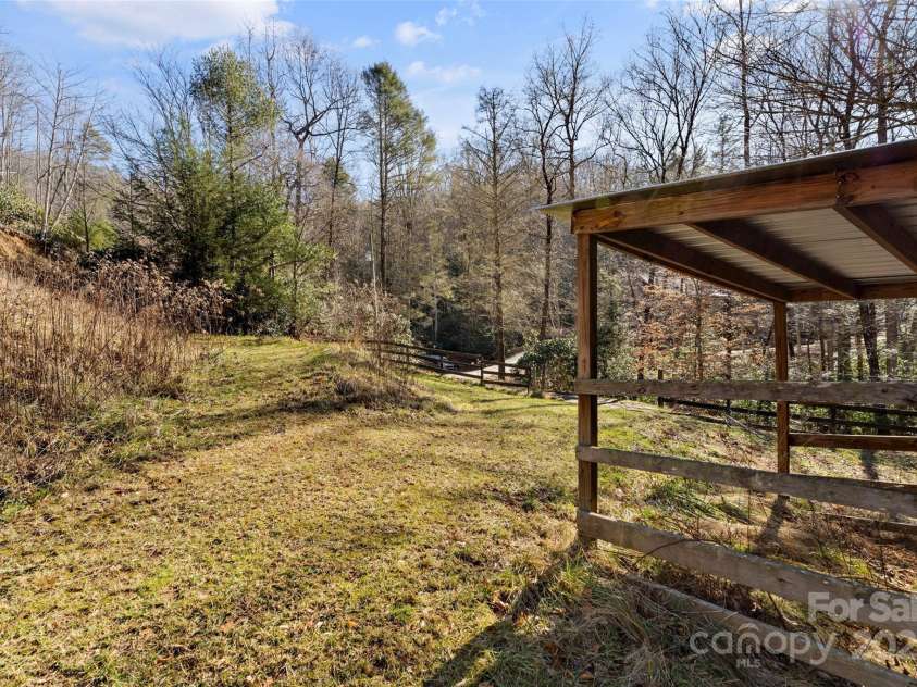 2773 Brigadoon Lane, Lenoir, NC 28645.  MLS# CAR4228334, YatesRealty ID 4509. 