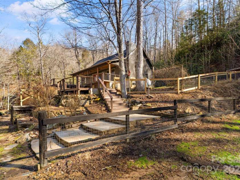 2773 Brigadoon Lane, Lenoir, NC 28645.  MLS# CAR4228334, YatesRealty ID 4509. 