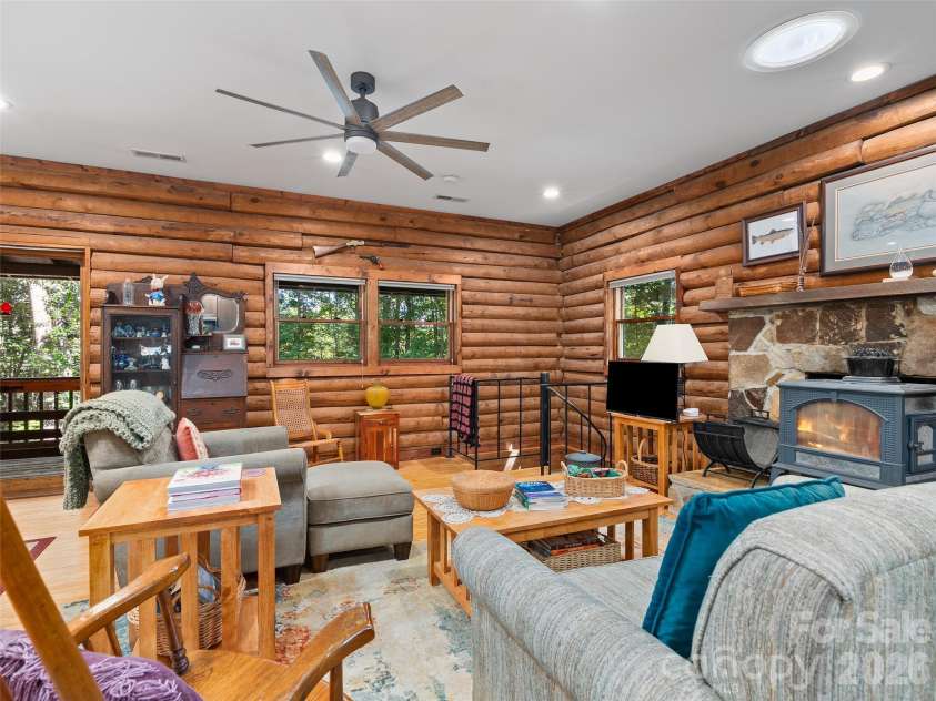 185 Rainbow Lake Drive, Brevard, NC 28712.  MLS# CAR4415603, YatesRealty ID 45090. 