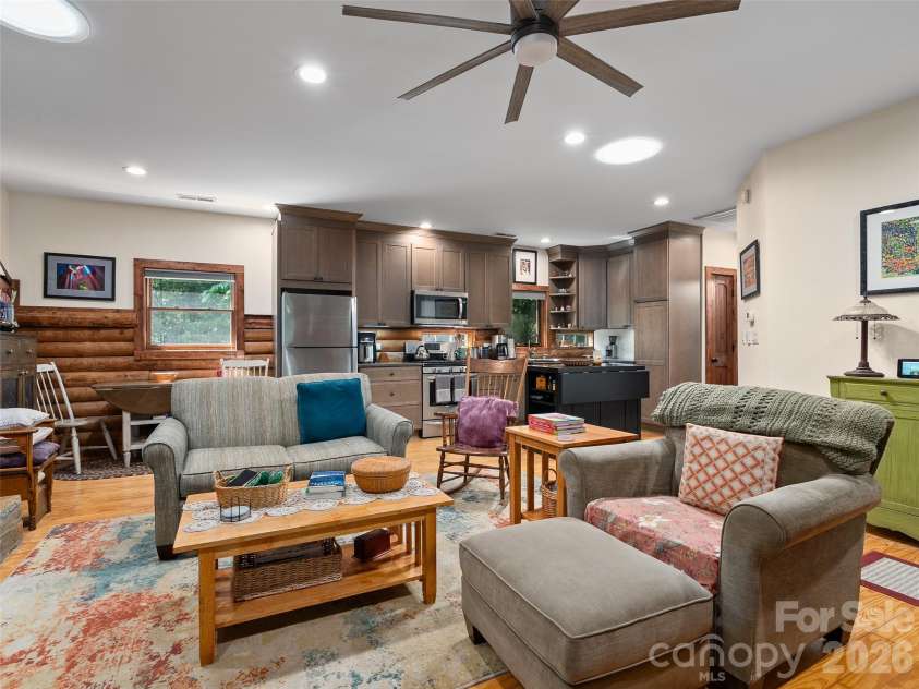 185 Rainbow Lake Drive, Brevard, NC 28712.  MLS# CAR4415603, YatesRealty ID 45090. 
