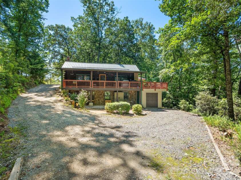 185 Rainbow Lake Drive, Brevard, NC 28712.  MLS# CAR4415603, YatesRealty ID 45090. 