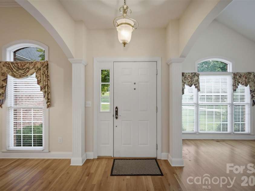 405 Woodridge Drive, Lenoir, NC 28645.  MLS# CAR4397701, YatesRealty ID 45092. 